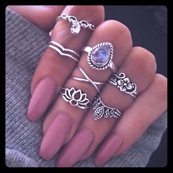 Ocean Dreams Jewelry - 🎁 5/$35 || 7 Pc Silver Lotus Gem Trendy Ring Set